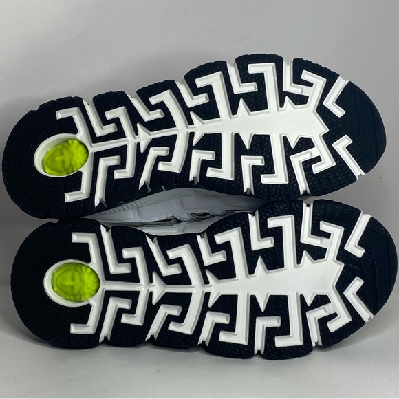 BNIB Versace Trigreca Sneakers - Picture 9 of 12